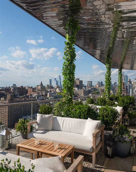 The 54 Best Rooftop Bars In Nyc To Hang Out On From Now Until September