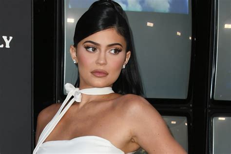 Kylie Jenners Tiny Crochet Bikini Is Covered In Pearls