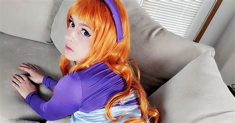 sexy cosplay and cosplay fails daphne scooby doo