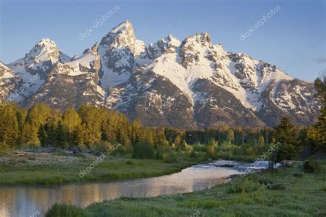 Grand Teton Mountains With Stream In Morning Light — Stock Photo