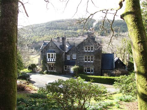 Looking For A Holiday Cottage In Wales Stay At A Manor House Instead