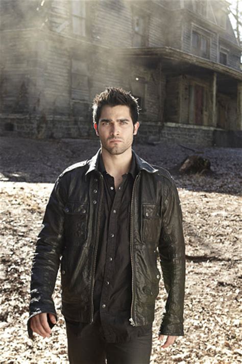 And this just makes us love him even more. Teen Wolf - Derek Hale - Tyler Hoechlin Photo (22775779 ...