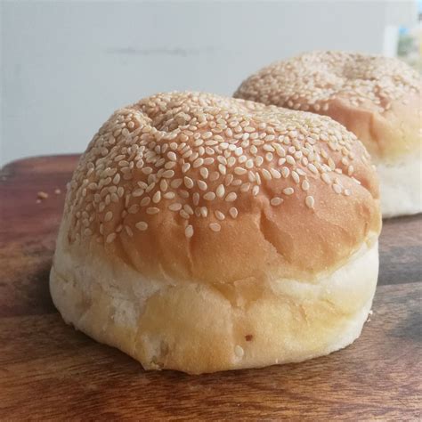 Easy Burger Buns Flours And Frostings
