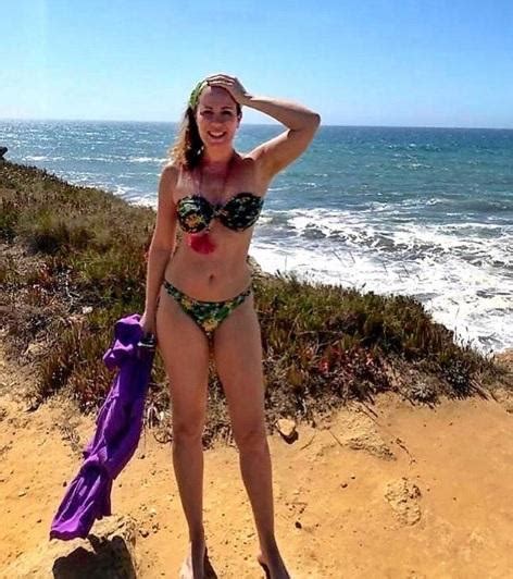 Aos 51 Anos Apresentadora Do Mulheres Exibe Corpão Em Praia De Portugal