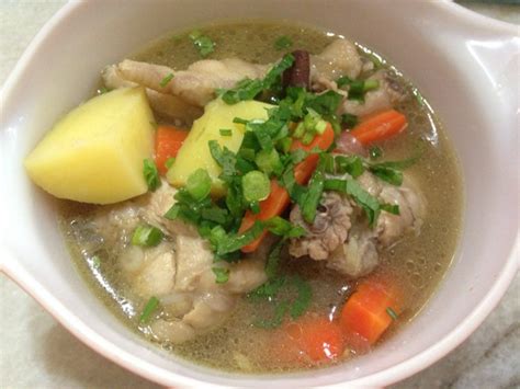 Babi assam, a pork stew cooked with tamarind juice. mimpi ke langit: Resepi Sup Ayam