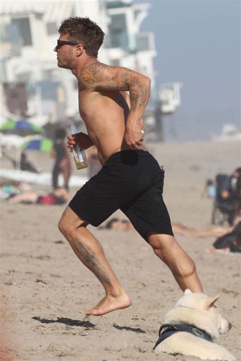 Ryan Phillippe Heats Up Malibu With Buff Beach Body Swoon Over The Shirtless Stunner