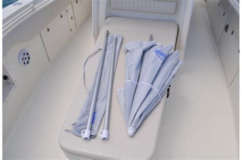 The excursion 5 is ready for lots of expeditions. Hydra Shade Boat Umbrella