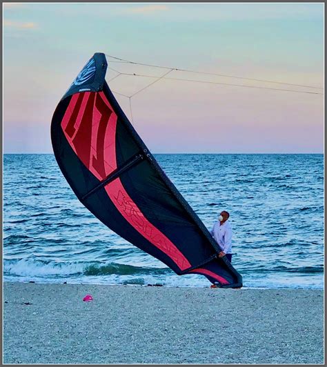 Kite Surfing 06880