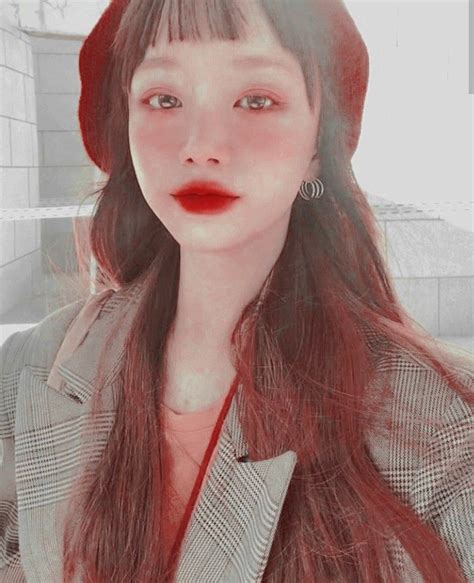 Bright Red Lipstick Different Shades Of Red Girl Inspiration Red Aesthetic Ulzzang Girl