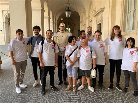 Lorenzo donnoli, portavoce del movimento delle sardine che fa della lotta senza quartiere contro la lega e matteo salvini il proprio. Ecco i ragazzi ringraziati dal Presidente Mattarella nel ...