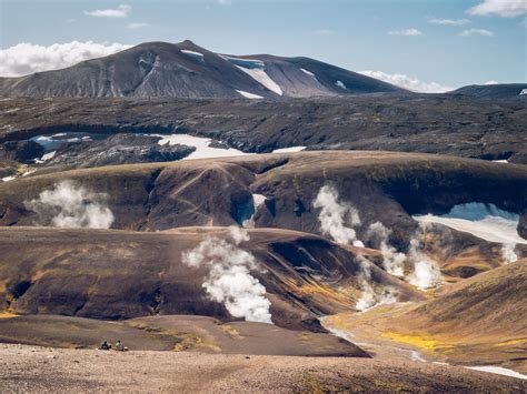 Best Time To See Landmannalaugar In Iceland 2024 When To See Roveme