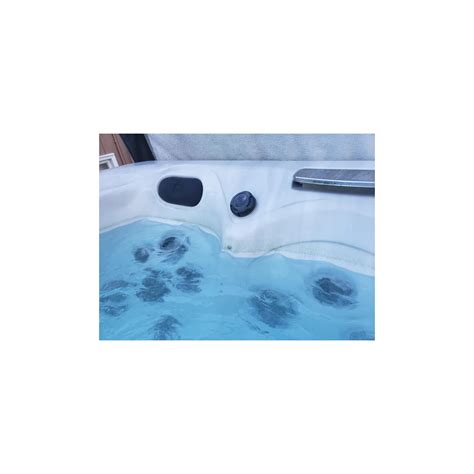 Hot Tub Scum How To Clean Prevent It H2O Hot Tubs UK