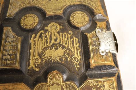 Antique 1890s Parallel Pronouncing Holy Bible Wmetal Clasp And 2000