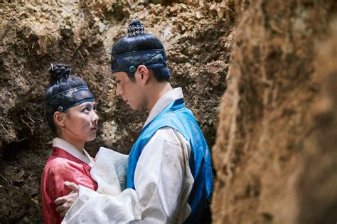 Heart Palpitating New Stills For Moonlight Drawn By Clouds Page 2