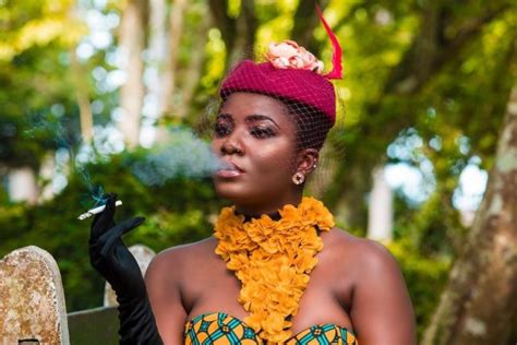 Photos Of Ahuofe Patri Smoking Pops Up On Social Media Ghbasecom