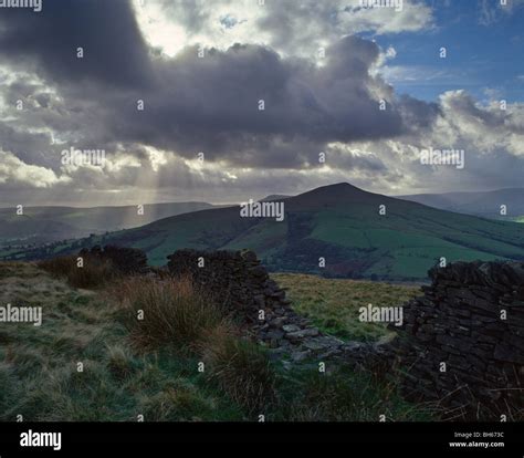 Lose Win Hill Hi Res Stock Photography And Images Alamy