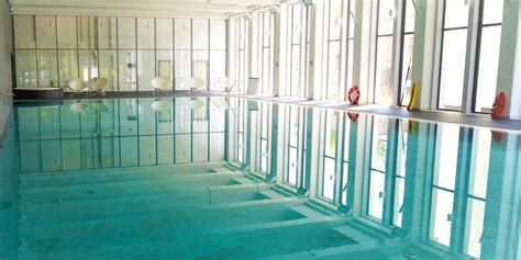 Sanatorium 'mieszko' ist liegt südwestlich von osiedle miejskie. Designerskie Baseny, do -36%, Ostatnie Pokoje, w ...