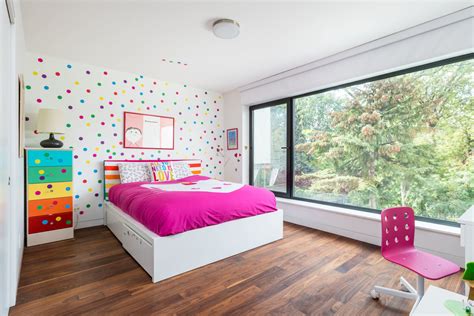 You get to choose from a lot of fun and cute furniture pieces and lots of fresh and playful colors. 16 Minimalist Modern Kids' Room Designs That Are Anything ...