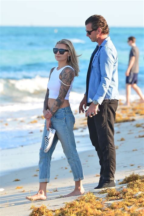 Sophia Thomalla And Gavin Rossdale On The Beach In Miami 17248 Hot