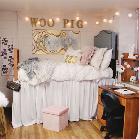 Pink And Gold Dorm Room University Of Arkansas Reid Hall Dorm Room