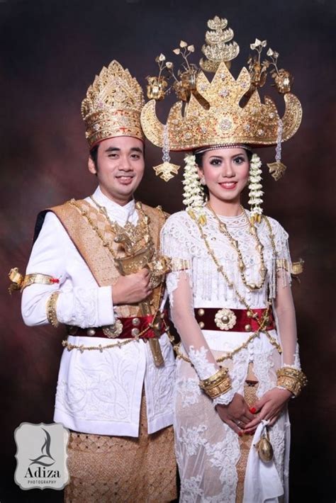 Wedding Traditional Fashion Indonesia Wedding Traditional Fashion