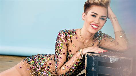 Miley Cyrus Image Album
