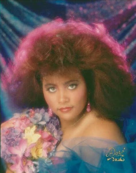 12 Ways For Taking The Best Glamour Shots Remember Those ~ Vintage Everyday
