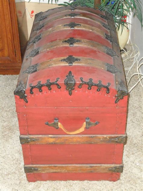 Old Red Chest Collectors Weekly