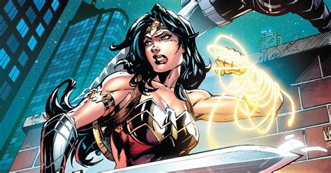 Wonder Woman The 10 Best Uses Of Her Lasso Of Truth Cbr