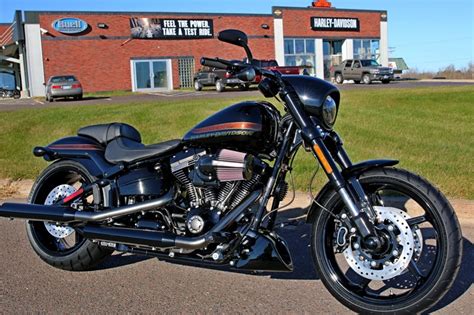 Shown at the dealer announcement meeting in boston. 2017 Harley-Davidson® FXSE CVO™ Pro Street Breakout ...