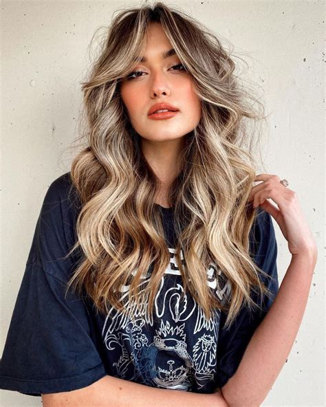 50 Blonde Highlights Ideas To Freshen Up Your Look In 2023 Hair Highlights Curly Hair Styles
