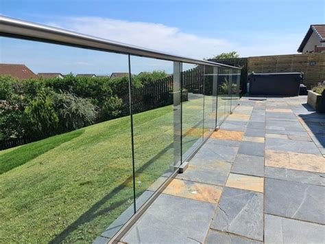 glass wind screens for patios glass privacy screen glass privacy screens for balconies