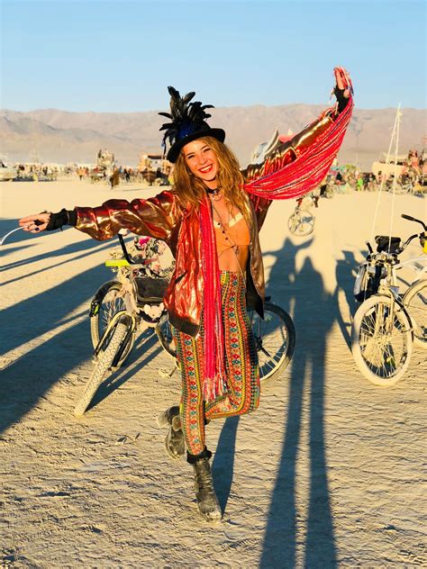Burning Man Brings Out Some Of The Wildest And Most Daring Costumes People Spend Months