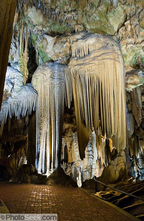 Saracens Tent Beautiful Flowstone Drapery Luray Caverns Virginia