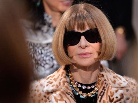 Anna Wintours Distinctive Look Includes Her Sleek Bob And Black