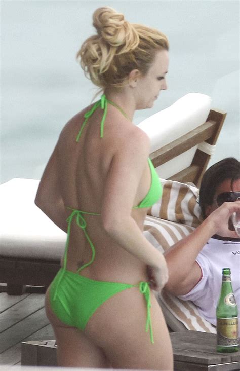 Britney Spears Bikini Ass Thefappeningpm Celebrity