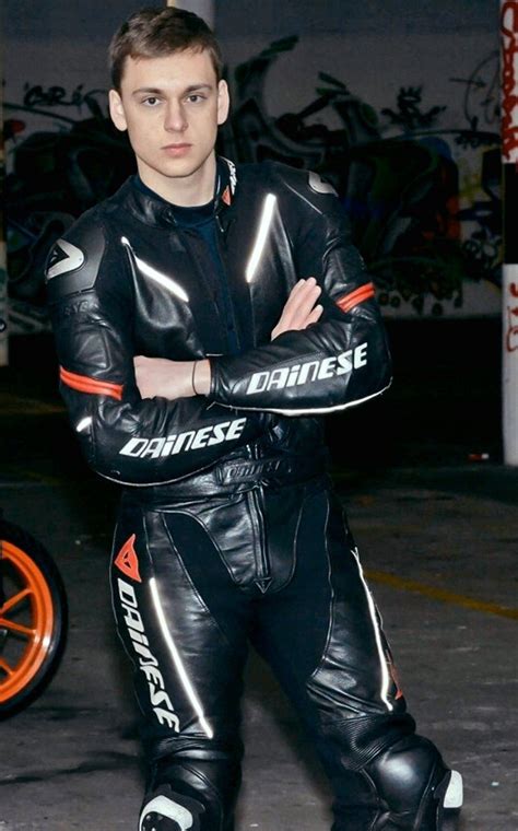 Épinglé Sur Leather Biker Suits