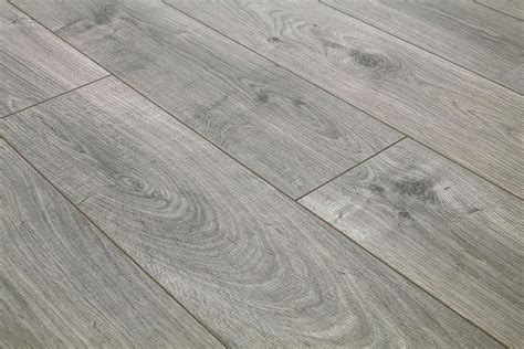 Vantage 12mm Laminate Flooring Everest Grey Oak