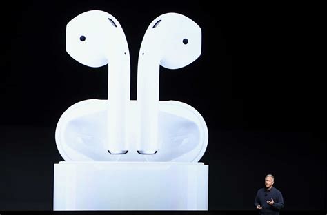 Apple Unveils Iphone 7 Wireless Earbuds