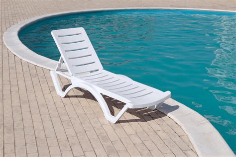 There are many types of pools like gunite pools, fiberglass pools, vinyl pools or optimum pools. Top 7 Best Pool Chair in 2020 Reviews
