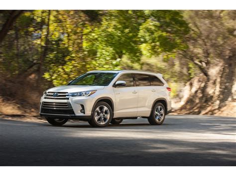 The Toyota Highlander Hybrid Is Ranked 1 In Midsize Suvs By Us News