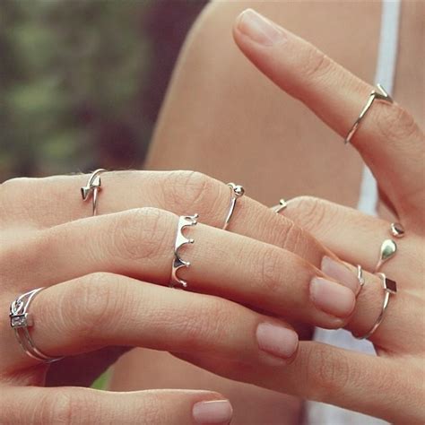 Minimalist Jewelry Is Trending 13 Pieces To Buy And How To Style Them