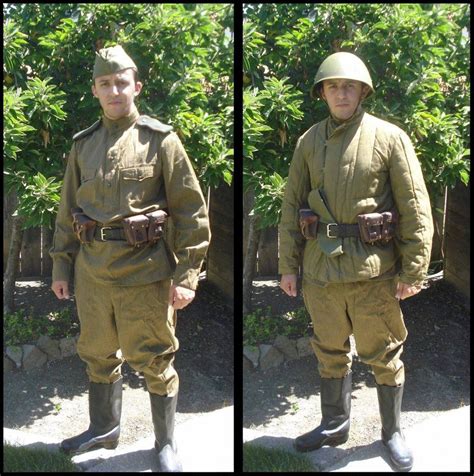 1943 1945 Soviet Red Army Enlisted Infantrymen S Summer Field Uniform Left And Winter Field