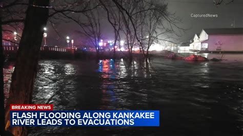 Kankakee River Flooding Forces Evacuations In Wilmington Youtube