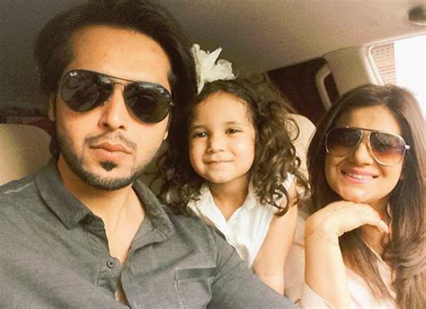 Fahad Mustafa And Wife Romantic Pictures That You Shouldnt Miss