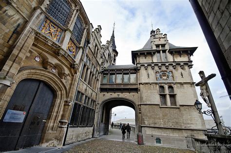 Het steen is an historic medieval castle 10 minutes walk from the grote markt antwerpen, one of europe's biggest ports. Het Steen Castle, Antwerp | Alison Cornford-Matheson