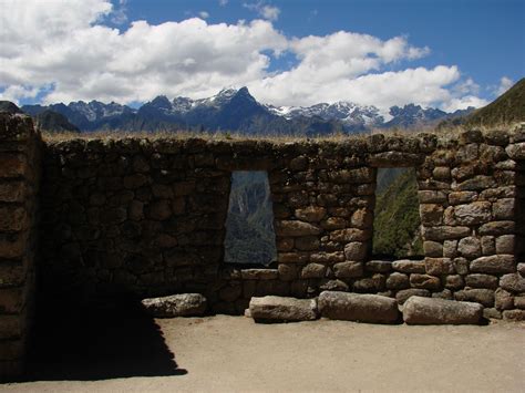 Peru Sol Y Luna Trapezoids And The Inca