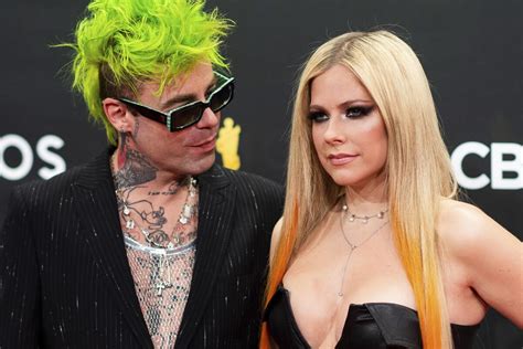 Did Avril Lavigne And Mod Sun Break Up Its Complicated Los Angeles Times