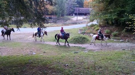 Ruggieros Public Horseback Riding At The Painted Pony Ranch Trail