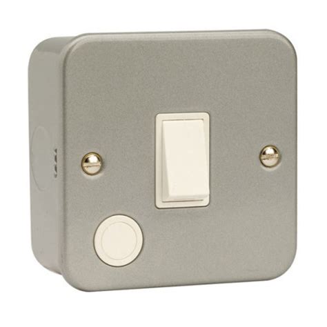 Click Metal Clad 20 Amp 1 Gang Double Pole Switch With Optional Flex